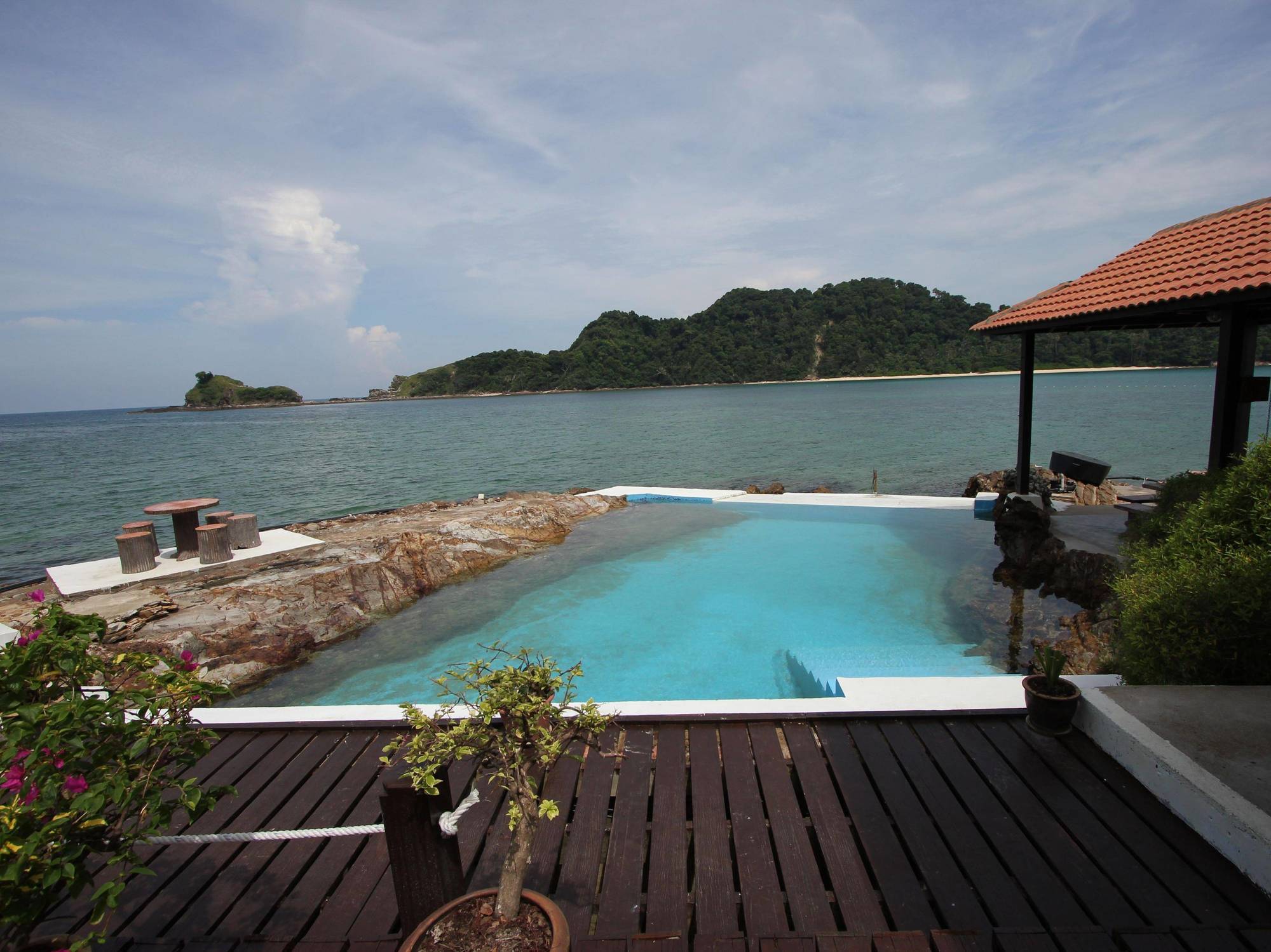 Gem Island Resort & Spa Pulau Gemia Eksteriør billede
